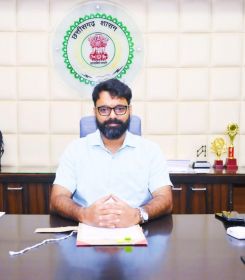 राष्ट्रीय मतदाता दिवस 2026 पर जशपुर को राज्य स्तरीय सम्मान कलेक्टर रोहित व्यास होंगे सम्मानित जशपुर बना श्रेष्ठ निर्वाचन जिला।